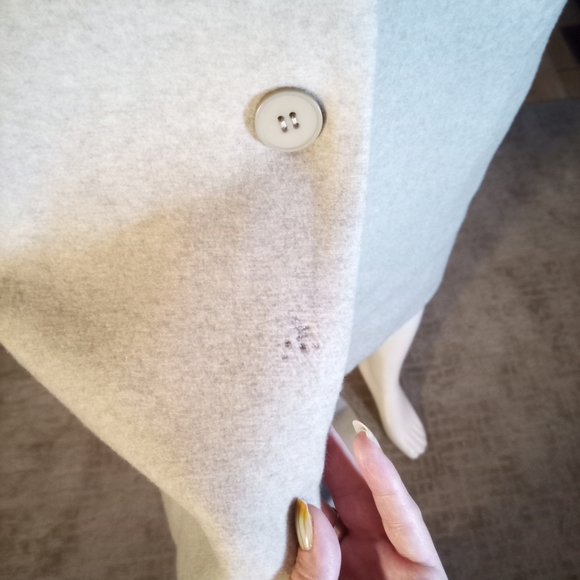 Orb Cream Trench Coat - Picture 3 of 4